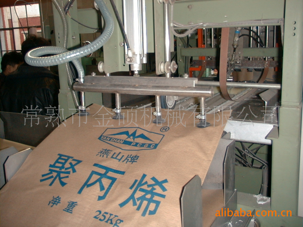 供应全自动上袋机,自动套袋机，阀口袋全自动上袋机，