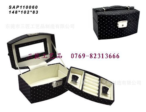2025年新款  小波点黑白款 珠宝首饰箱  收纳箱 工艺