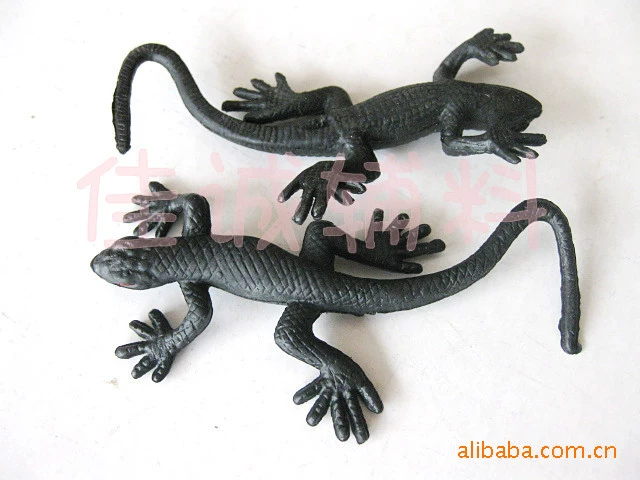 Cross -border plastic simulation black gecko Halloween decorative tidal accessories two size