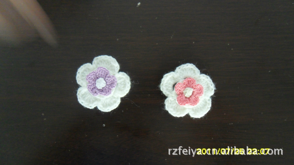 供应手钩花。手勾花。钩针花，棉线花。手工钩编花，款式新品种全