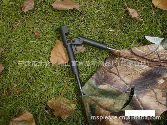 Hunting camouflage clothing armed vest and other hunting supplies 2