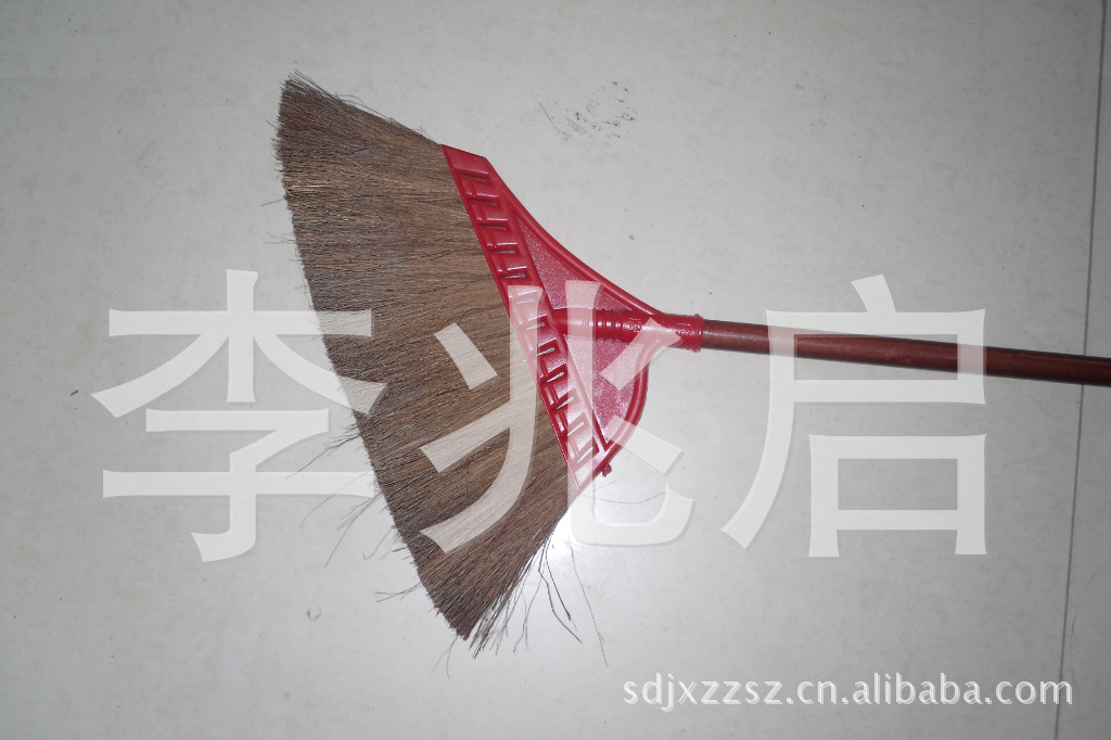 SDC11054天然原木地笤帚
