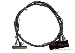���ڹ��S����Һ��������LVDS�������Ӿ����ž���������