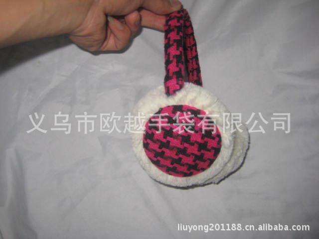 供应新款白色毛绒针织耳罩，供应新款淑女形象保暖毛绒耳罩
