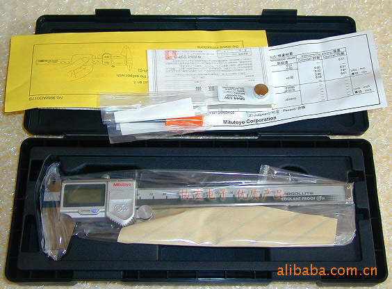 日本原装MITUTOYO500-175-20电子数显卡尺0-150MM分辨率0.01MM