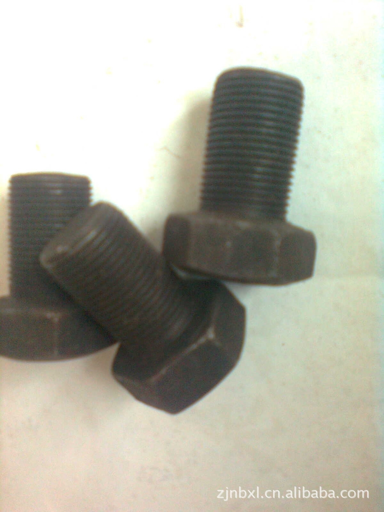 供应8.8级细牙外六角螺栓 发黑(图)