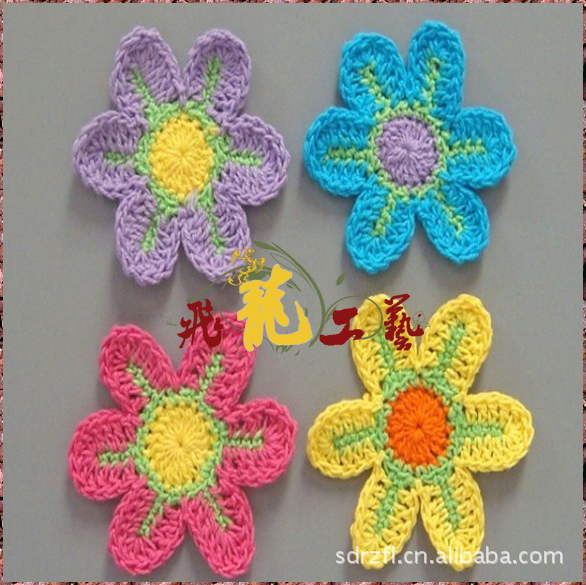 供应手钩花，棉线花，勾花。手工钩编花款式新。