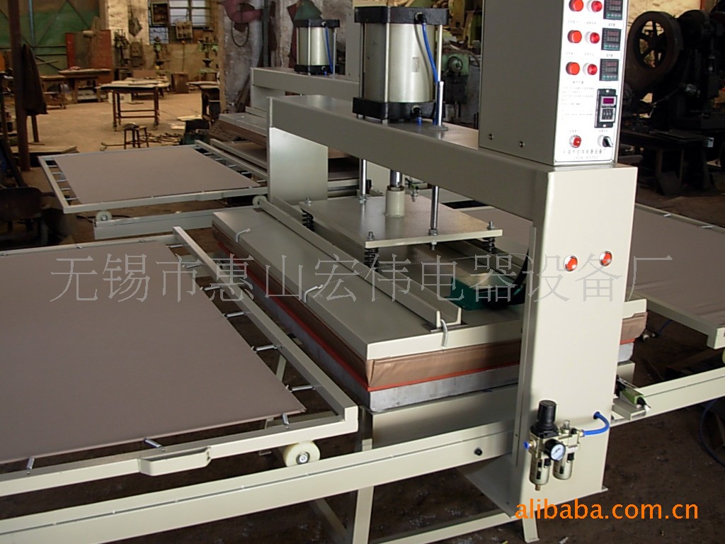 大型烫画机 双工位印花机 鞋面预缩机 粘胶机 定型机 压皱机 