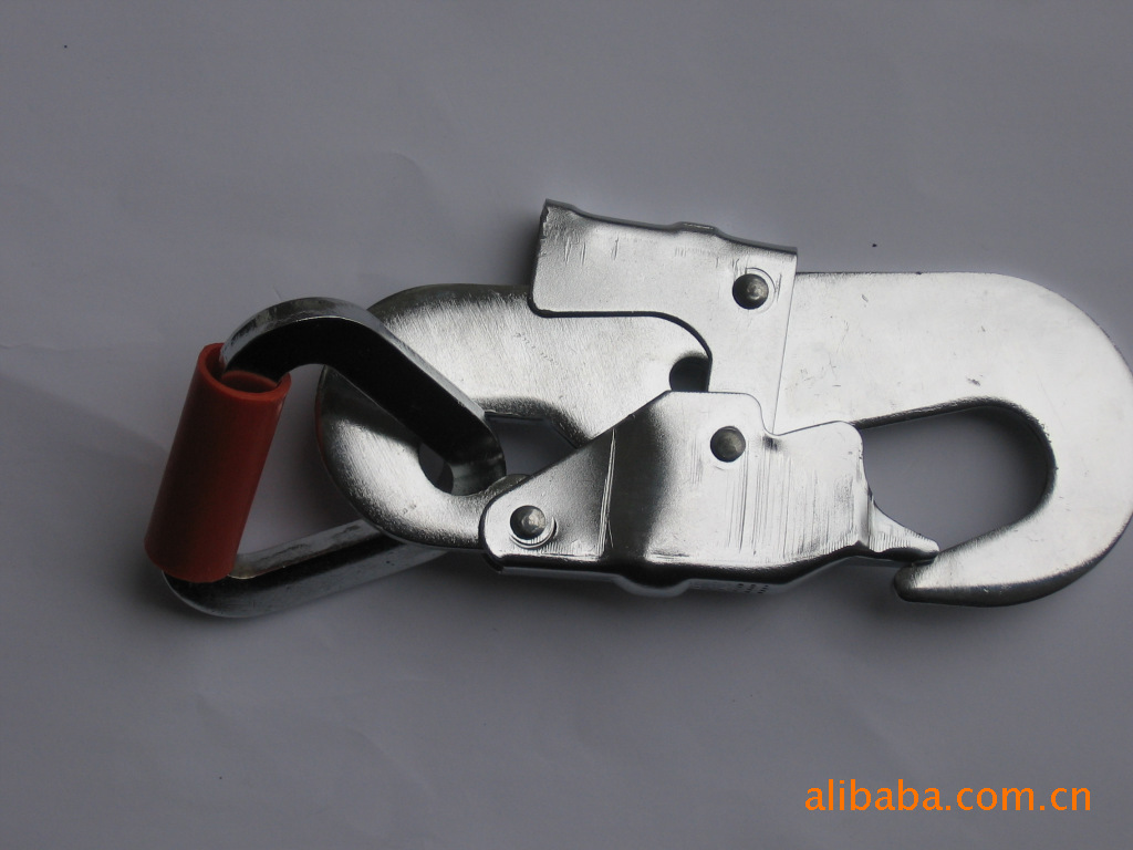 供应安全带配件 带三角安全钩 冲压安全钩