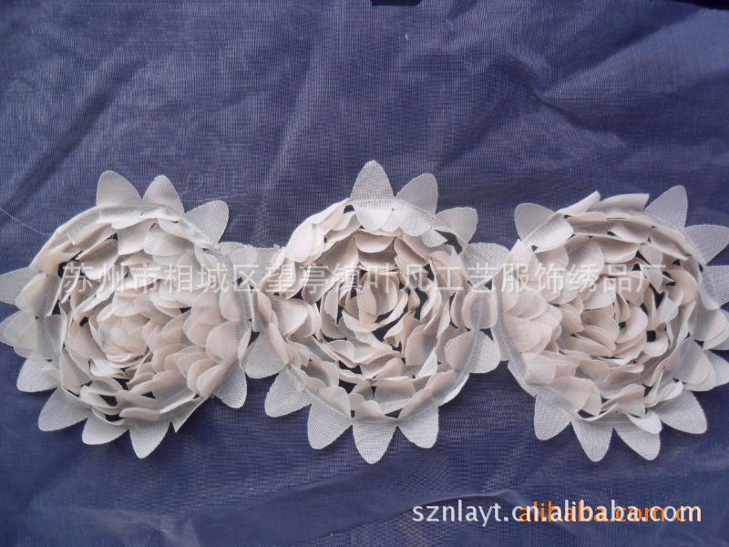 长期供应 绣花盘带绣 （苏州叶凡）提供手工