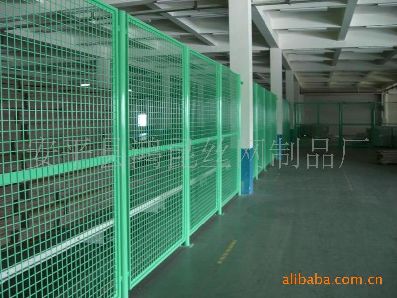 厂家专业制造高品质护栏网（小区|公路）