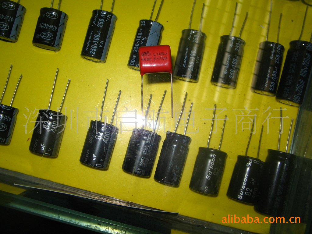 CBB22 CBB电容 400V105J 脚距15MM 400V105J 1UF 1000只/包