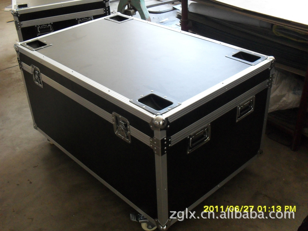 厂家供应各种铝合金工具箱 航空箱 渔具箱 钓箱  渔杆箱