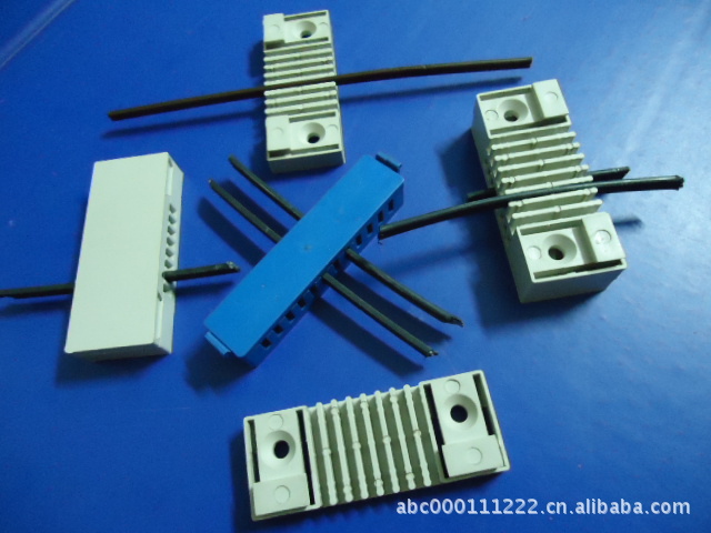 阻燃工程塑料/8芯皮线光缆固定座、法兰6位卡条、储纤筒、熔接盒