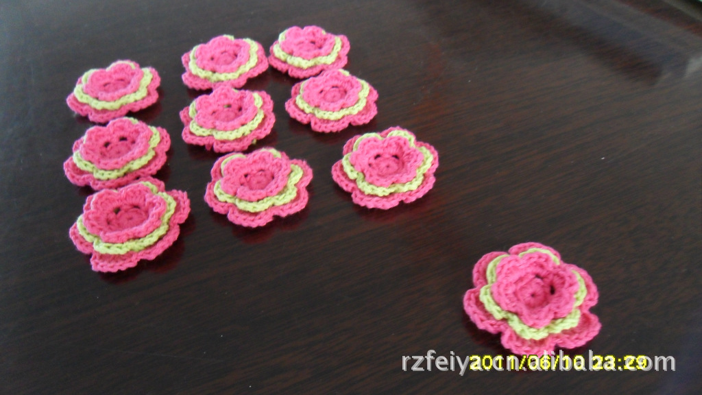 加工定做各种花型编织钩花田园清新手勾毛线花。款式新品种全