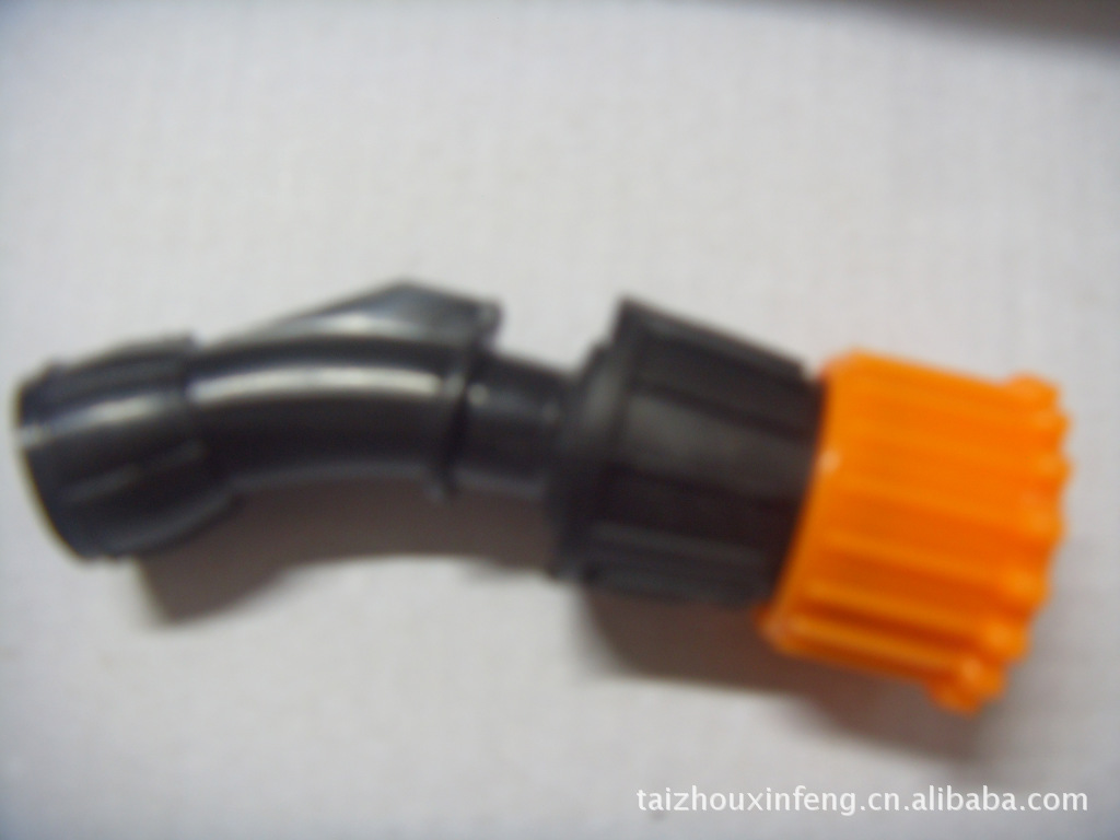 供应喷雾器喷头 塑料  四眼喷头 45度 长  濛花四眼喷头