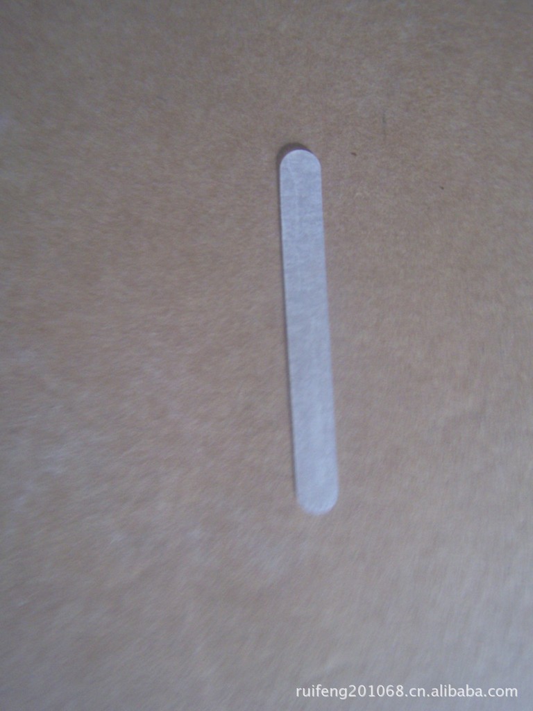 厂家生产各种方形，圆形，桶形等各种形状防滑硅胶脚垫