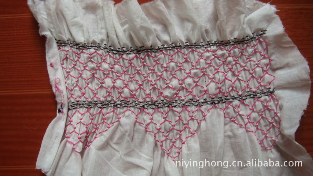 供应手工编织服装配饰花边盘带绣手工绣