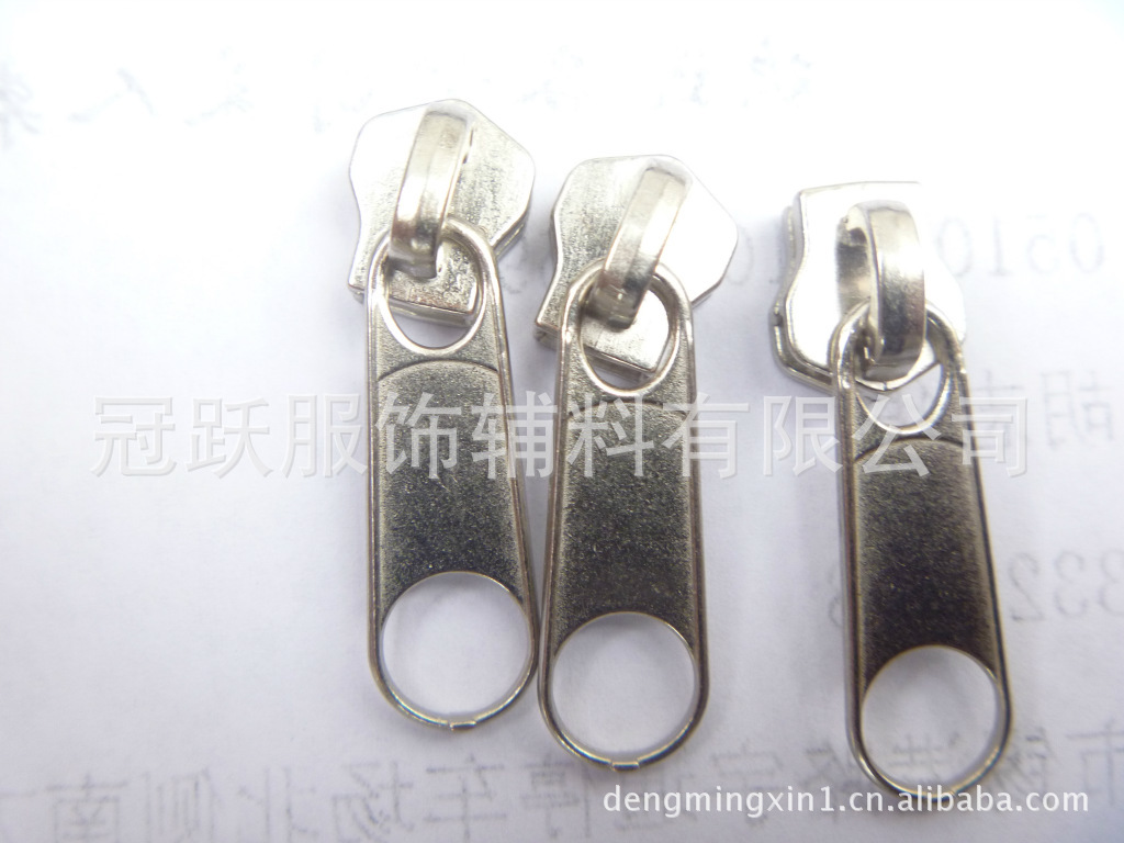 厂家供应【5#金属象鼻拉头】，长版片