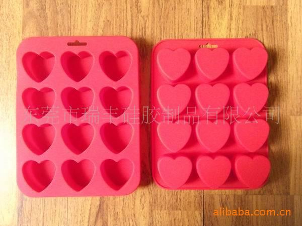 供应食品级硅胶巧克力模-9连模心形硅胶巧克力模