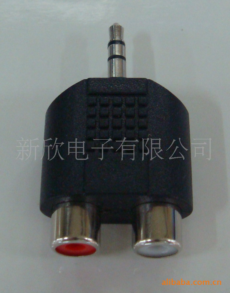 3.5头转两个莲花孔  3.5转 2RCA母头 一分二音频转接头
