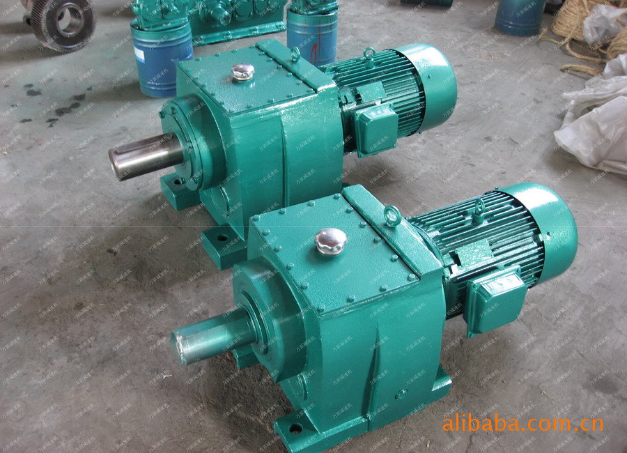 供应R37/RF37斜齿轮减速电机/减速机/齿轮箱