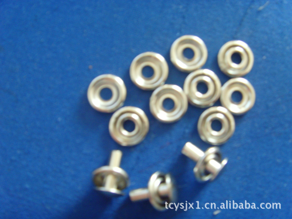 供应箱包铆钉配套自动套片 现货款应 当天可发货现货速发