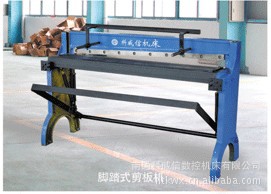 厂家供应 1X1300脚踏剪板机 南通剪板机 电动剪板机6