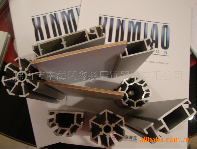 ������׼�������黭չ��չʾͼƬ�����һ�չ�� �������ĳ���