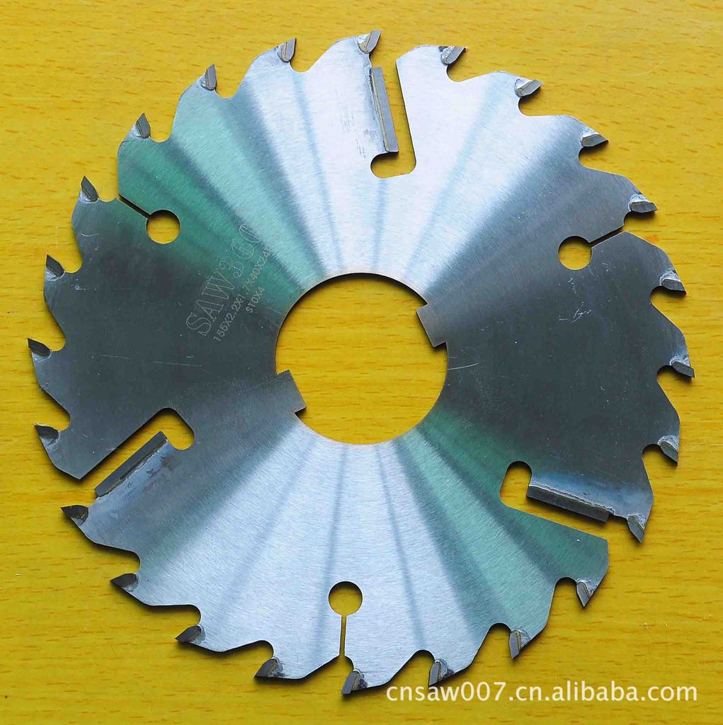 供应薄原木多片锯、批发150*2.0/1.5*40*24T+3带刮刀多片锯锯片