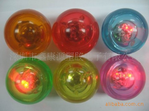 深圳出日韓加logo禮品玩具40MM七彩跳跳球橡膠發光水晶彈力球定制