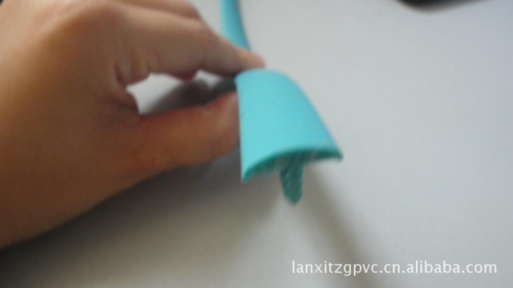 优价供应T型防撞条耐寒防水密封弹性好耐严寒