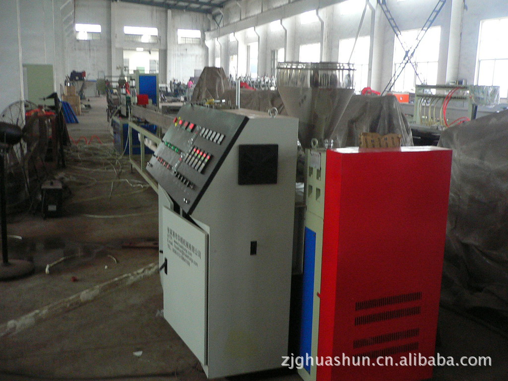 量大从优 厂价直供ABS型材挤出生产线