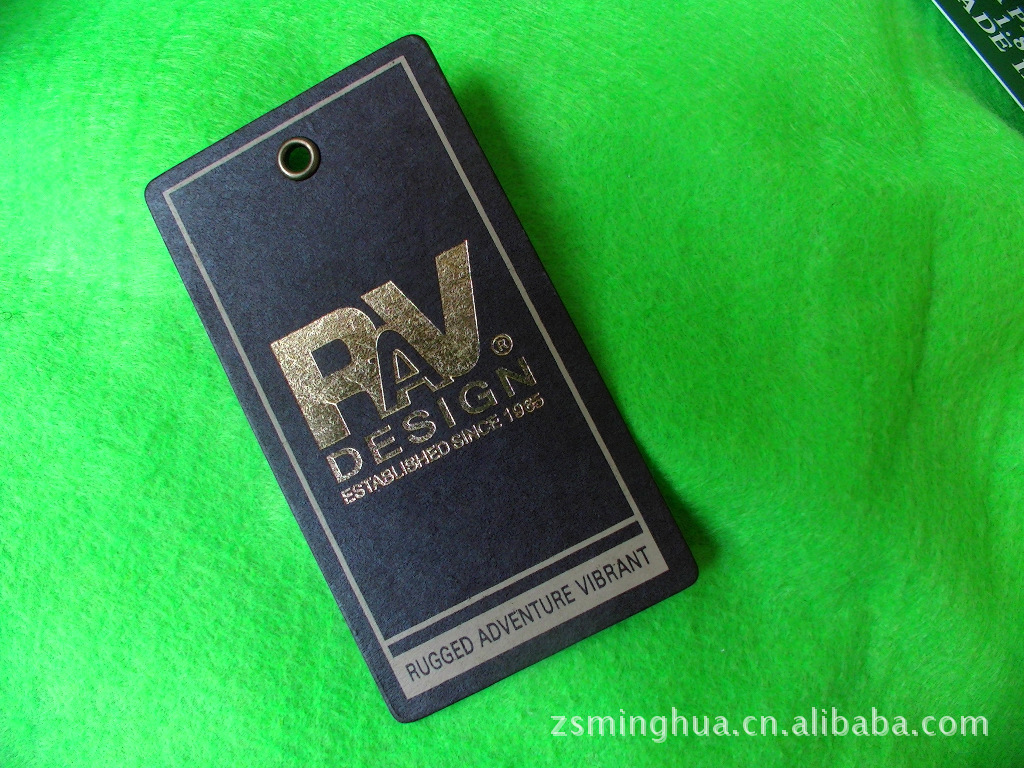 低价供应牛皮纸烫金吊牌，可洗水吊牌