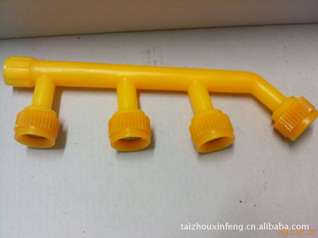 供应喷雾器配件  动力喷雾器喷头 喷雾器喷头 塑料 四喷头（钢片