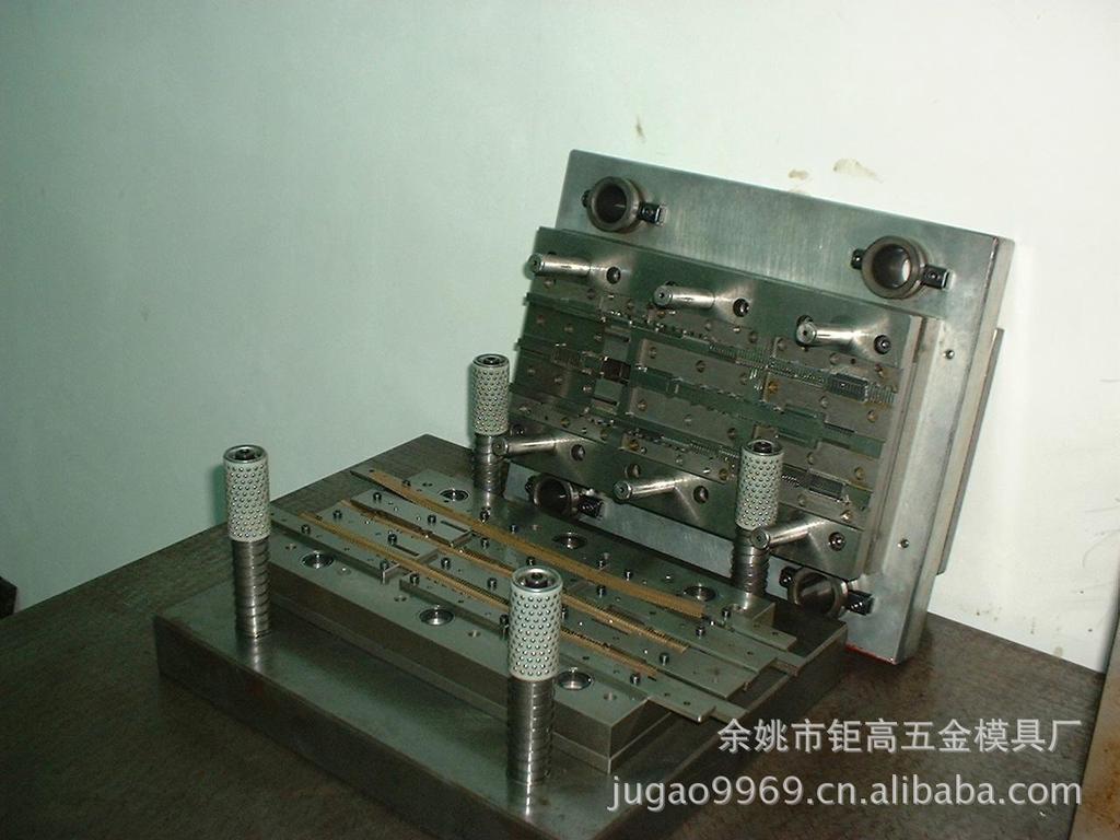 厂家供应精密连续模具冲压级进模具 级进模/连续模 质量保证