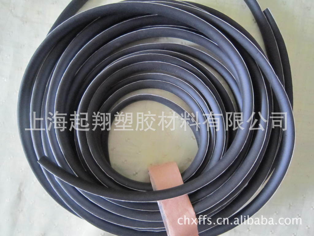 供应NBR橡塑电器箱 柜密封条 半圆海绵条