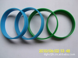 防护耳塞;监控器支架;日用橡胶