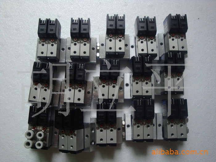 供应日本原装 小金井 010-4E1 DC5V 电磁阀