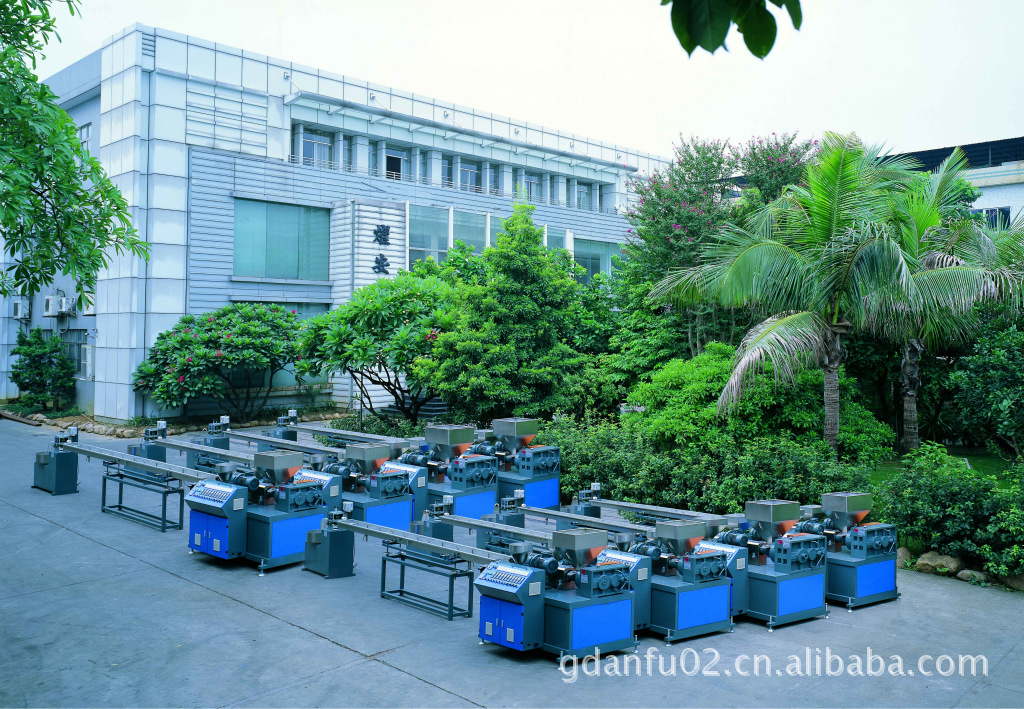 燿安供应拉藤挤出机编织梦幻藤条押出生产线