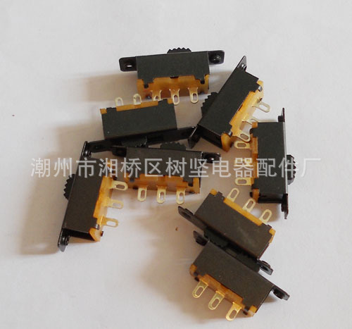 本厂大量供应SS-12G25小型有耳攻牙拨动开关玩具家用滑动拨杆