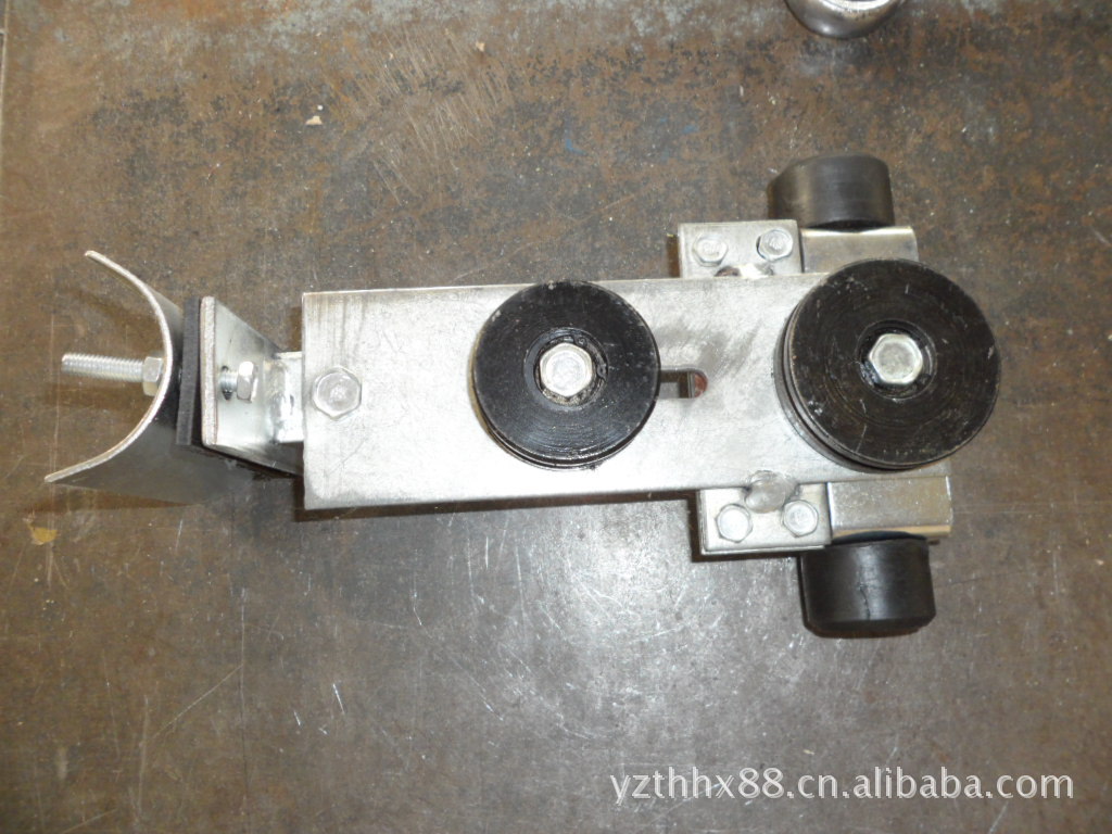 吊车移动电缆悬挂装置X3,电缆夹具J4