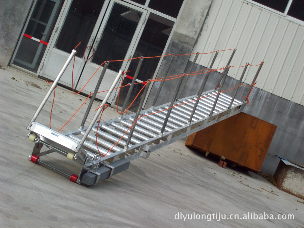 生产 销售 租赁铝合金舷梯岸梯码头梯系列梯具 欢迎定制 鱼龙牌