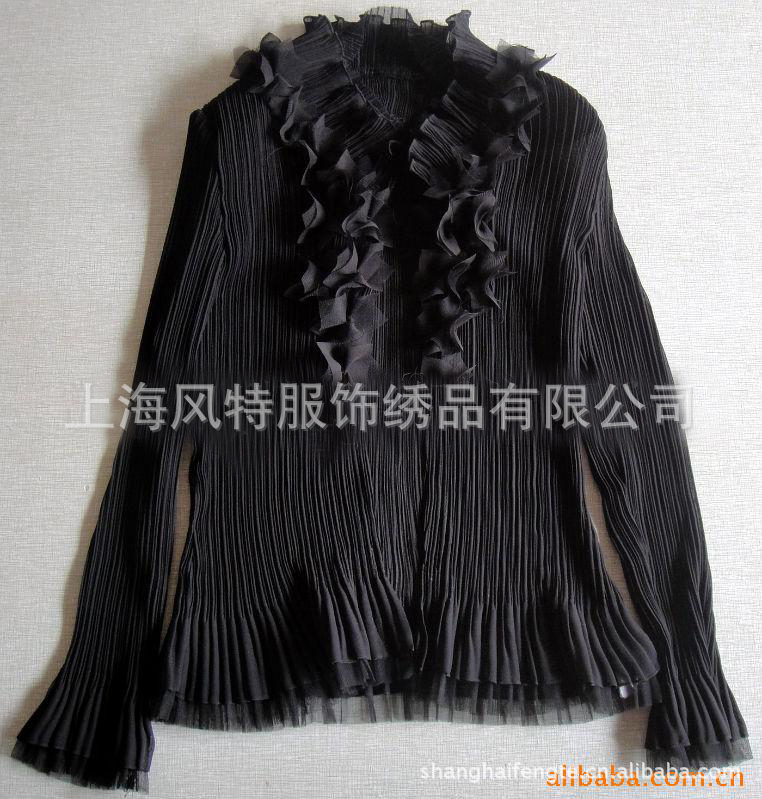 上海风特绣花厂提供女式休闲衬衣压褶加工 服装压褶
