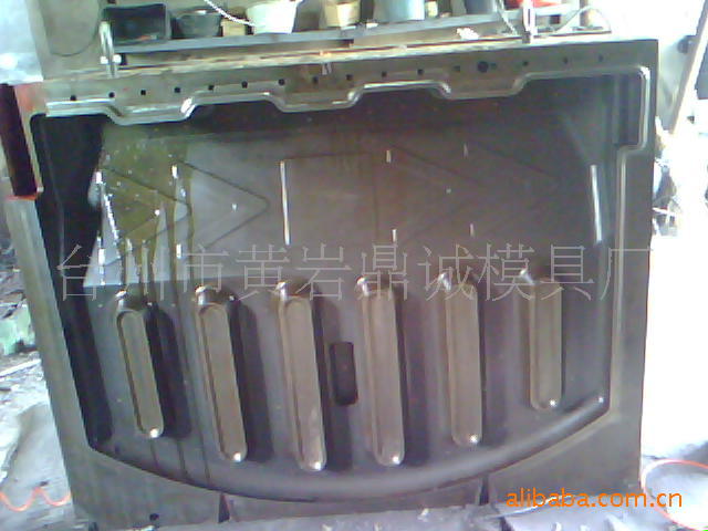 路障模具，吹塑模具厂家，水马模具，吹塑护栏模具，护栏模具