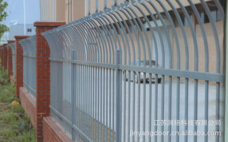 镀锌管冲压件栏杆  铁艺围栏 喷塑护栏  金属烤漆栏杆围墙厂家|ru