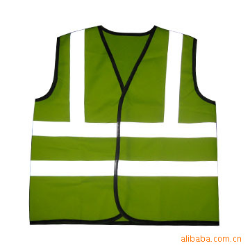 供应反光背心、反光衣、反光三脚警示架等各类反光材料