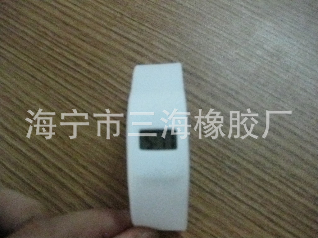 出售订做各类硅胶手表 硅胶电子表 硅胶负离子表