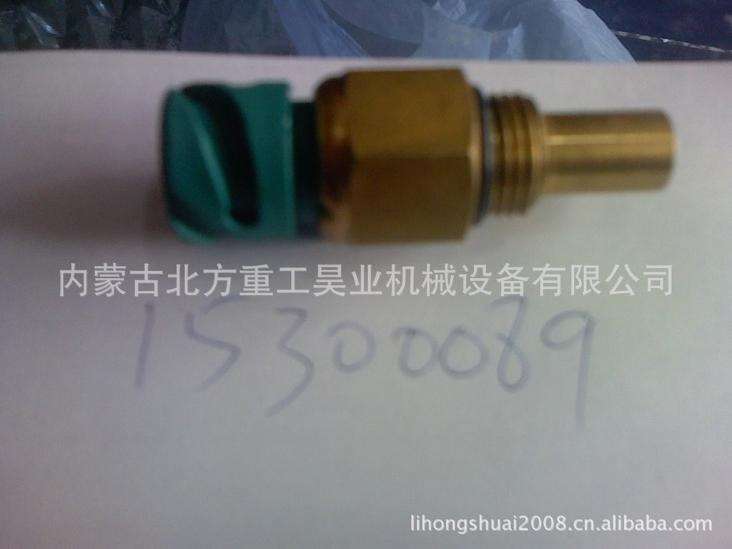 特雷克斯TEREX   TR100用15300089温度开关    特雷克斯配件