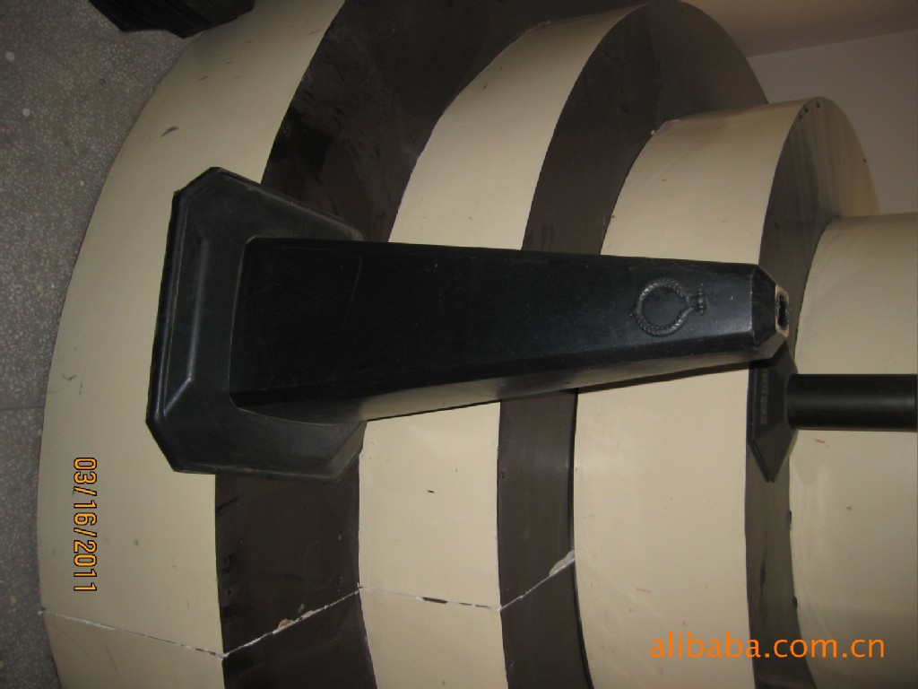 供应全橡胶方锥 提环路锥 方形锥桶 方尖锥 加重4kg